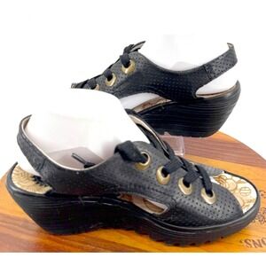 FLY LONDON Yuta Womens 40 Perforated Leather Wedge Slingback Sandals